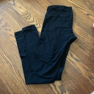 Black leggings
